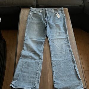 Express Women's Light Wash Wide-Leg Jeans